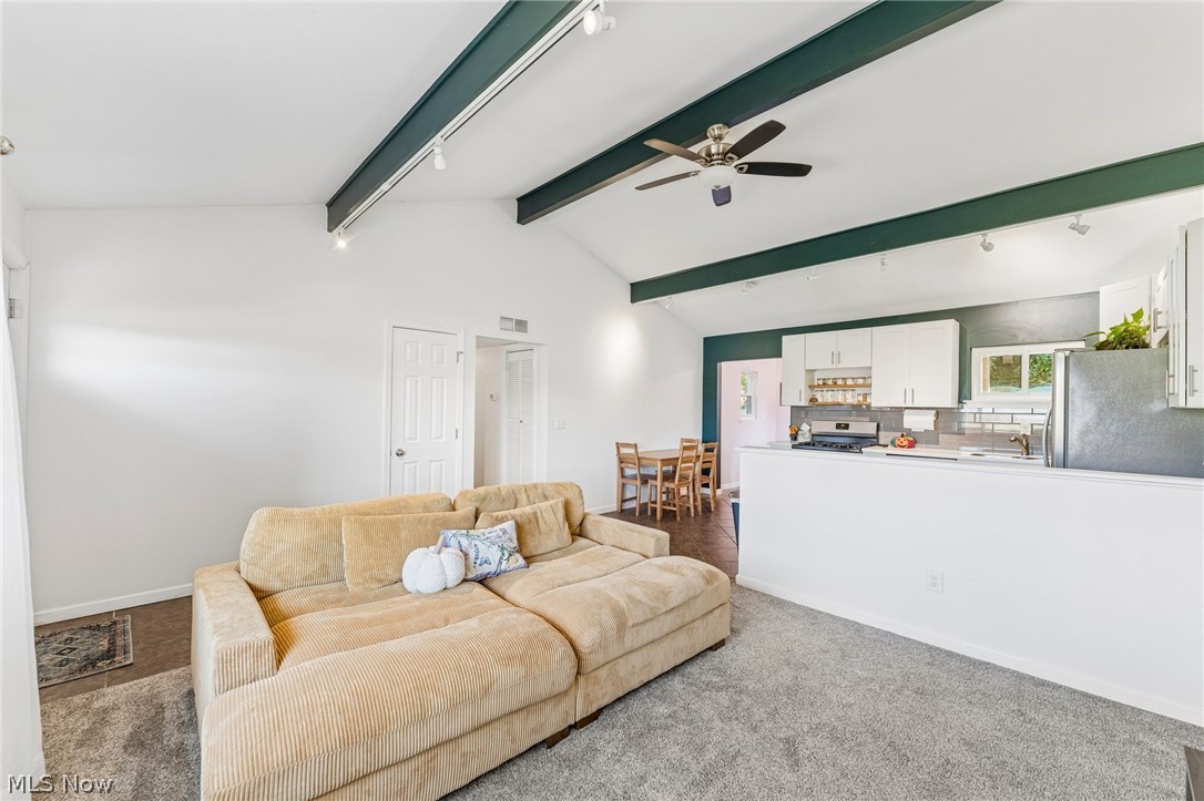 2185 Hubbard Road Madison OH 44057