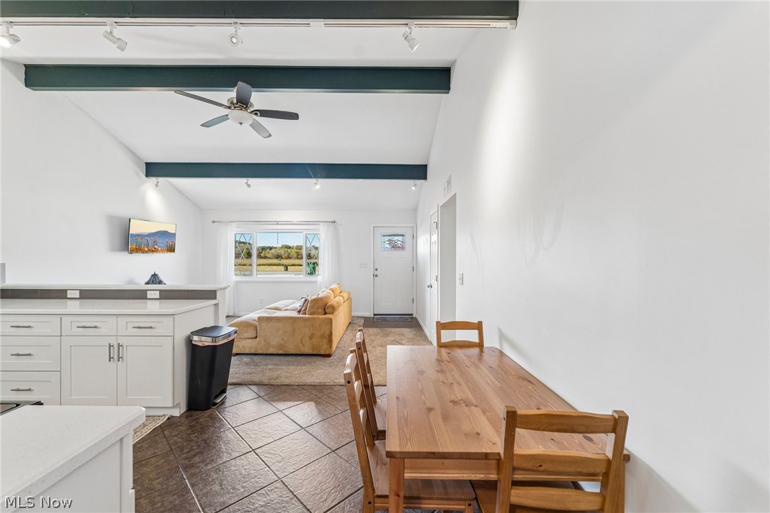 2185 Hubbard Road Madison OH 44057