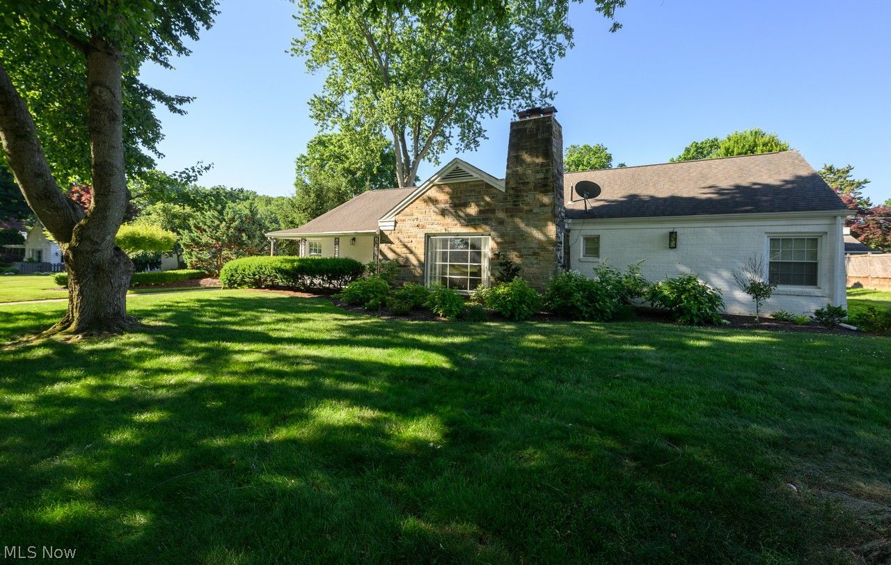 2912 Parkridge Circle NW Canton OH 44718