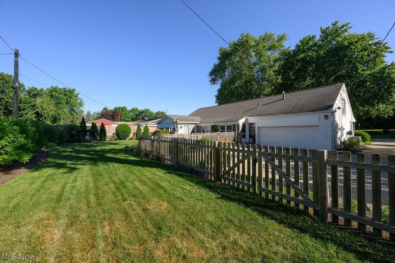 2912 Parkridge Circle NW Canton OH 44718