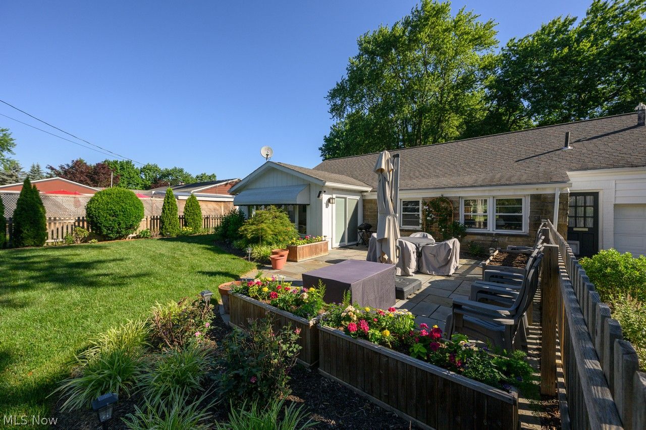 2912 Parkridge Circle NW Canton OH 44718