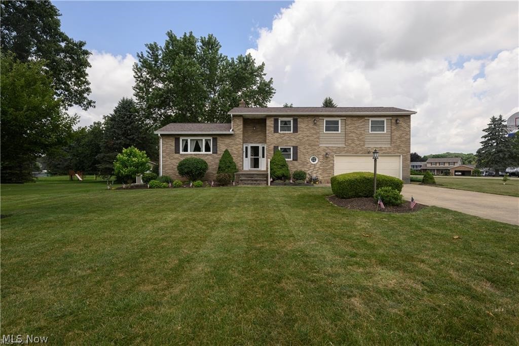 6775 Lake Cable Avenue NW North Canton OH 44720