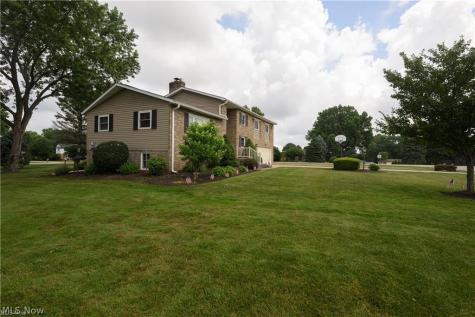 6775 Lake Cable Avenue NW North Canton OH 44720