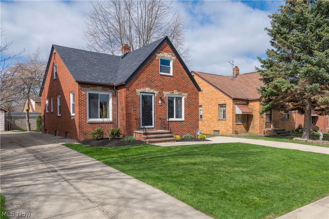 6392 Doncaster Avenue Parma OH 44129