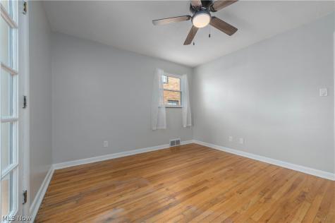 6392 Doncaster Avenue Parma OH 44129