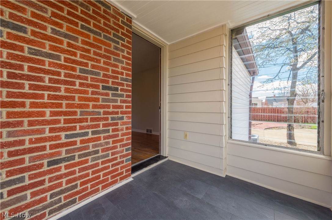 6392 Doncaster Avenue Parma OH 44129