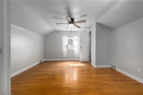 6392 Doncaster Avenue Parma OH 44129