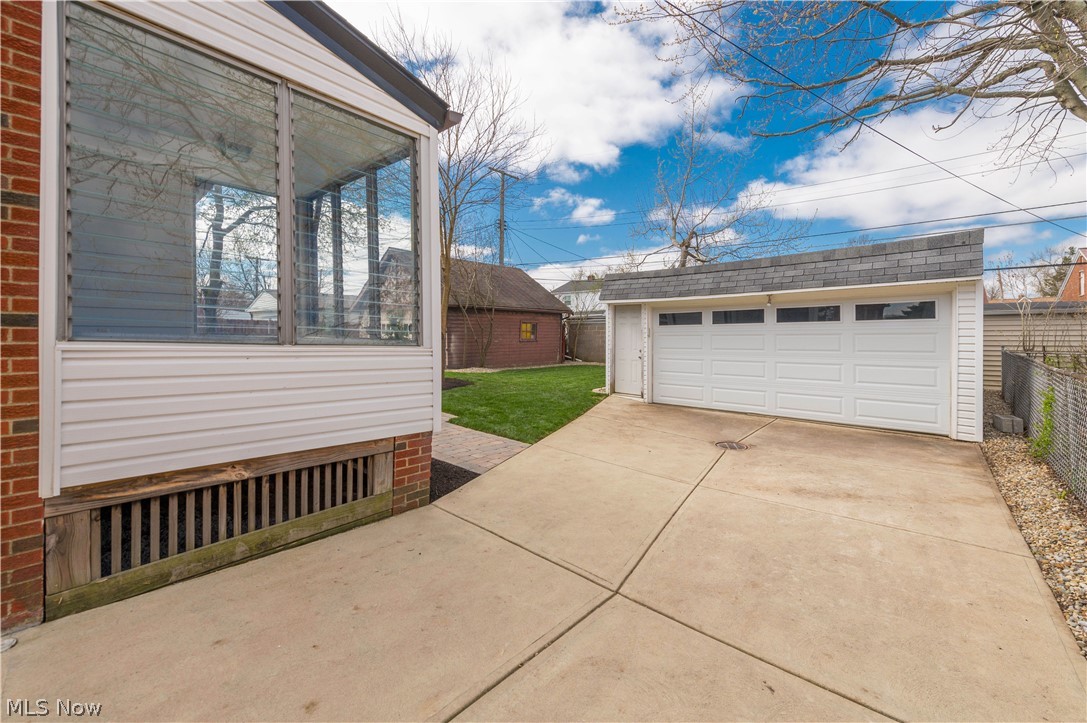 6392 Doncaster Avenue Parma OH 44129