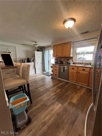 5825 Olive Avenue North Ridgeville OH 44039