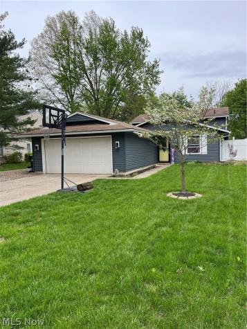 5825 Olive Avenue North Ridgeville OH 44039