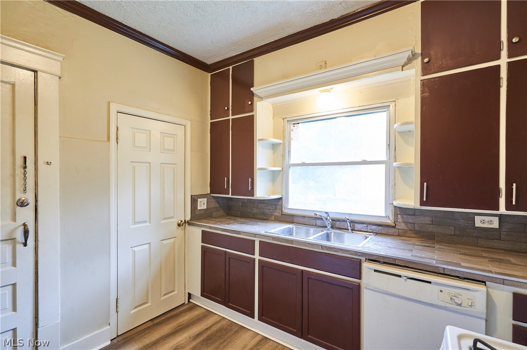 227 S Balch Street Akron OH 44302