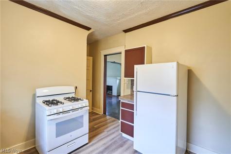 227 S Balch Street Akron OH 44302