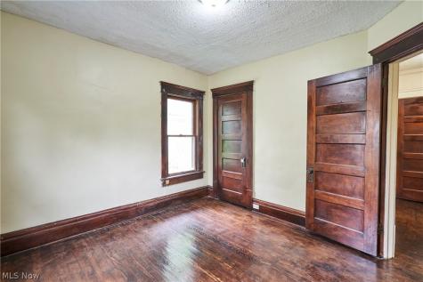 227 S Balch Street Akron OH 44302