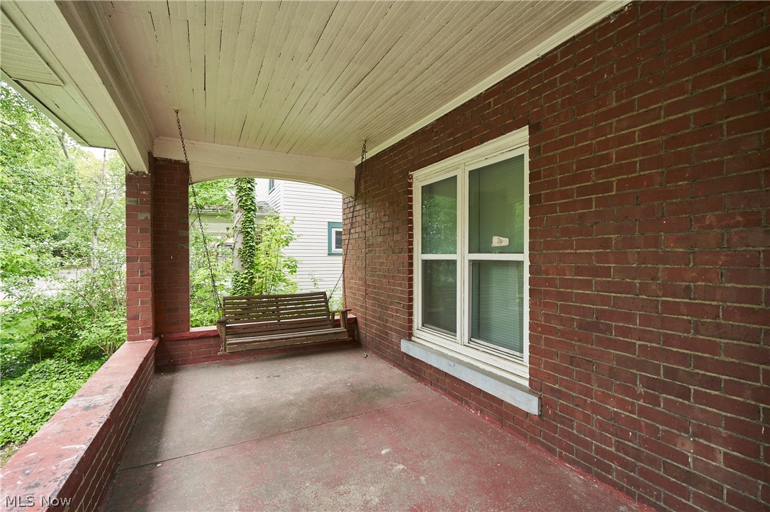 227 S Balch Street Akron OH 44302