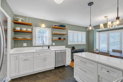 1435 Parkhaven Row Lakewood OH 44107
