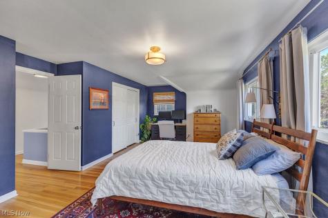 1435 Parkhaven Row Lakewood OH 44107