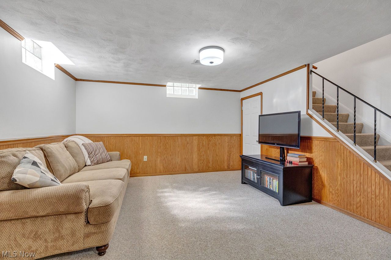 1435 Parkhaven Row Lakewood OH 44107