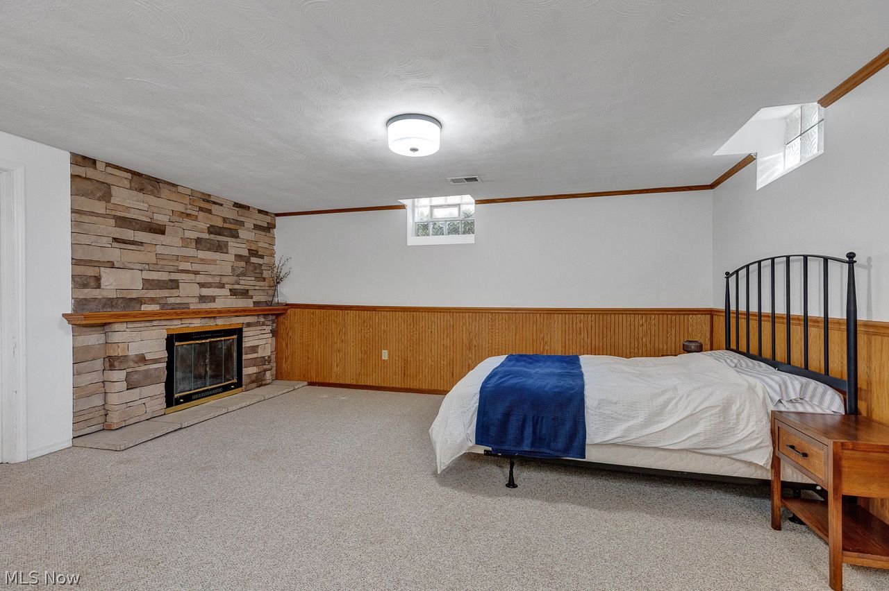 1435 Parkhaven Row Lakewood OH 44107