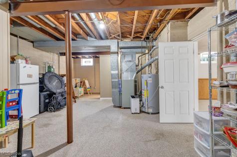 1435 Parkhaven Row Lakewood OH 44107