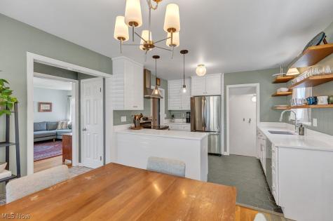 1435 Parkhaven Row Lakewood OH 44107