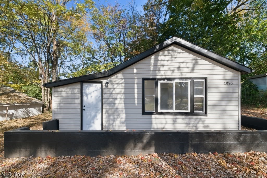 1085 Jason Avenue Akron OH 44314