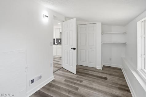1085 Jason Avenue Akron OH 44314