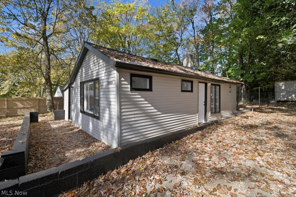 1085 Jason Avenue Akron OH 44314