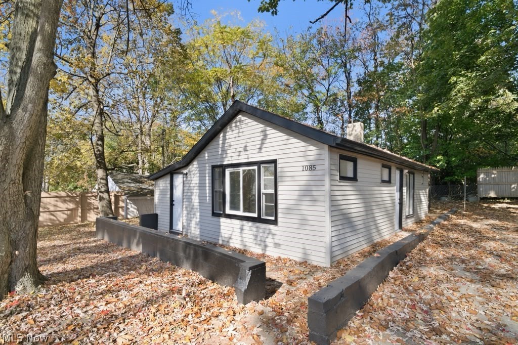 1085 Jason Avenue Akron OH 44314