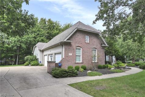 32249 Hawthorne Court Avon Lake OH 44012