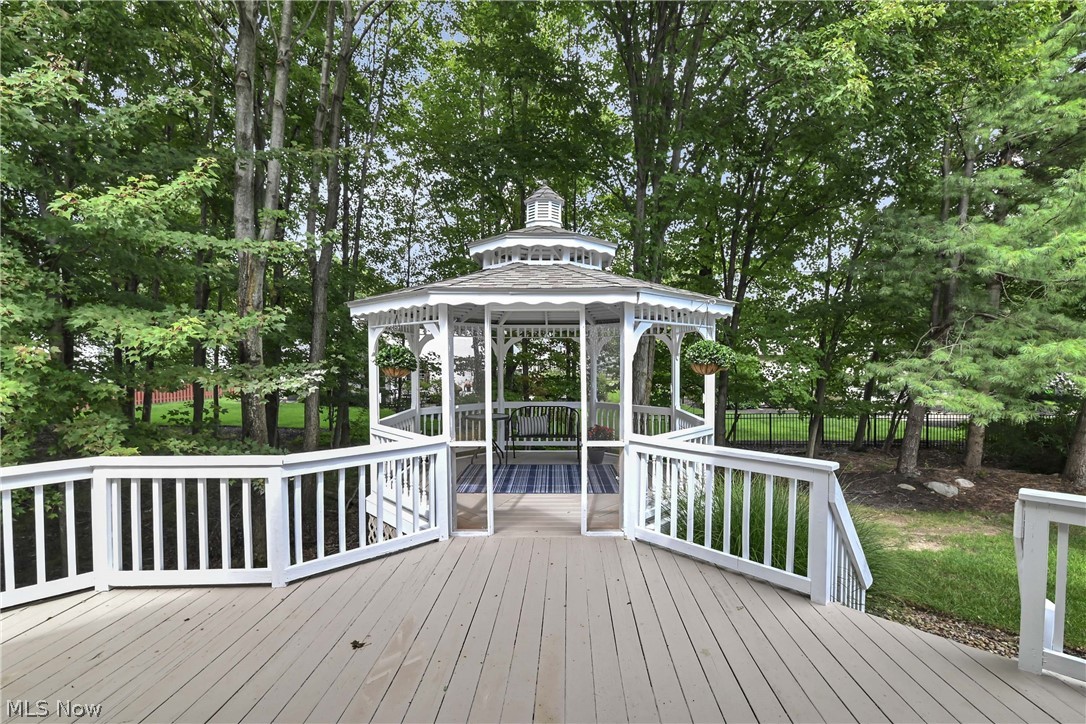 32249 Hawthorne Court Avon Lake OH 44012