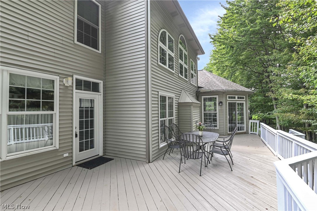 32249 Hawthorne Court Avon Lake OH 44012