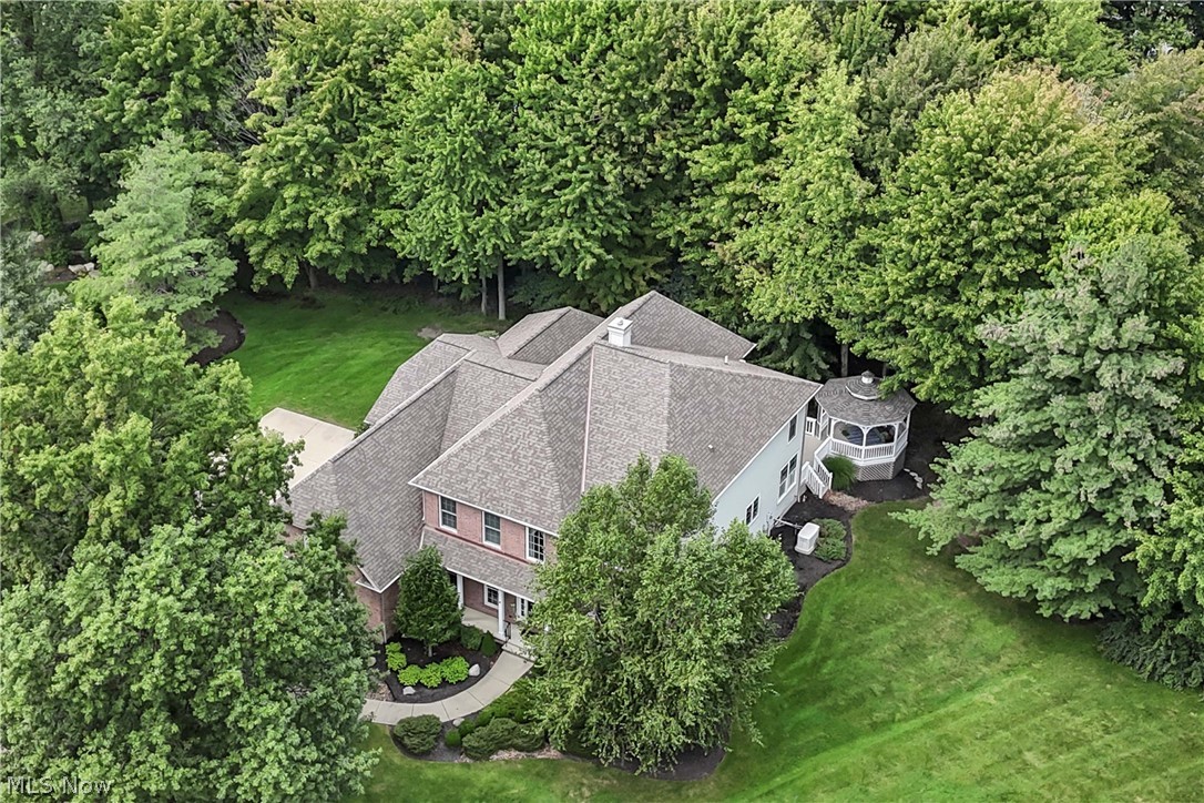 32249 Hawthorne Court Avon Lake OH 44012