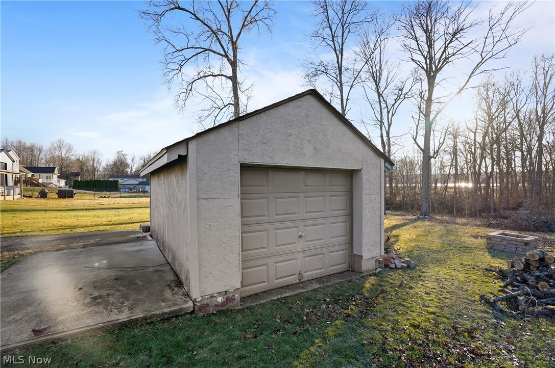 2282 Heston Drive Lake Milton OH 44429
