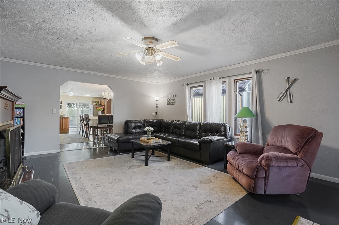 2282 Heston Drive Lake Milton OH 44429