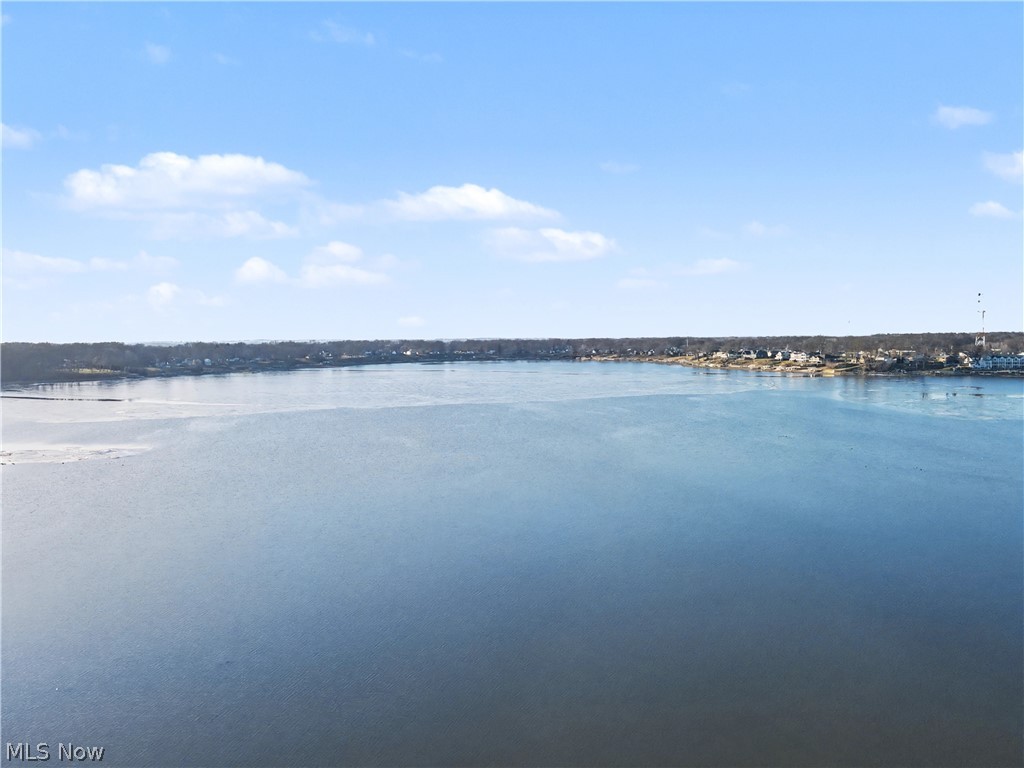 2282 Heston Drive Lake Milton OH 44429