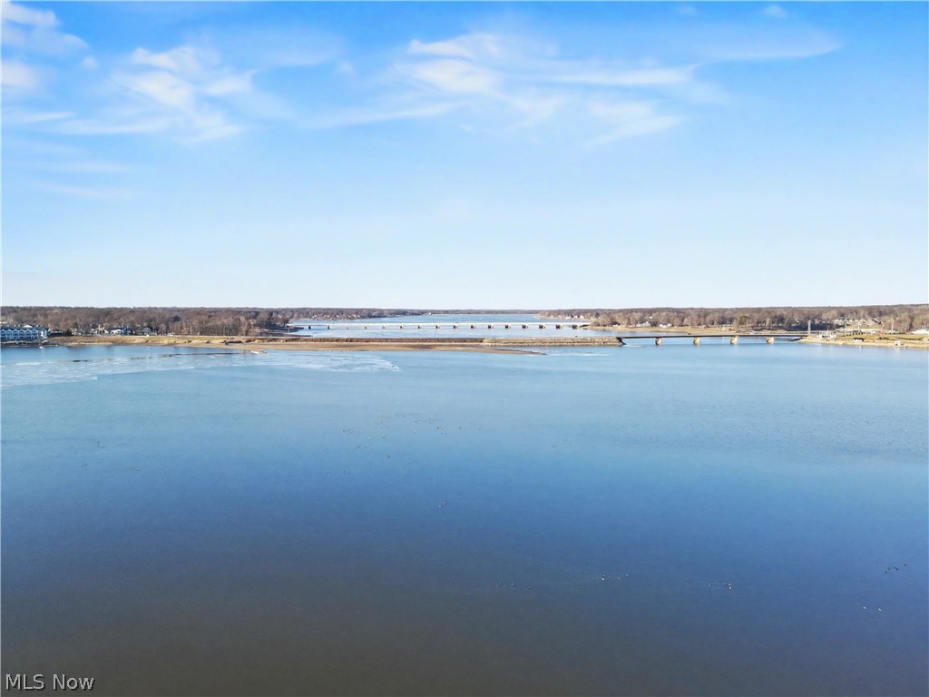 2282 Heston Drive Lake Milton OH 44429