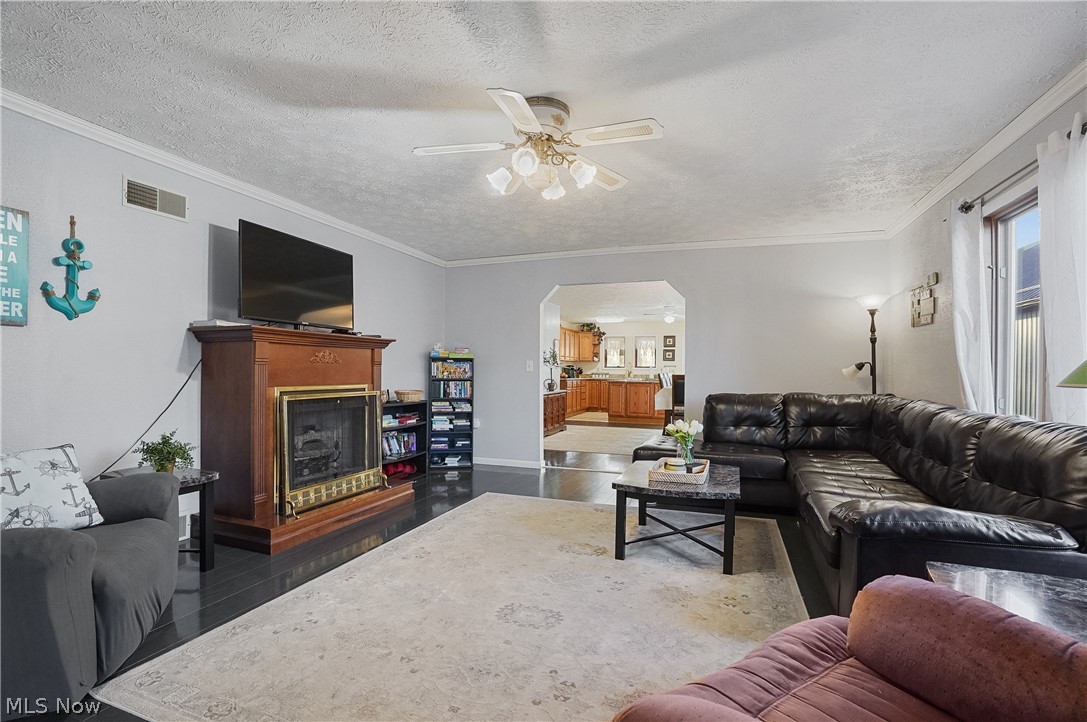 2282 Heston Drive Lake Milton OH 44429
