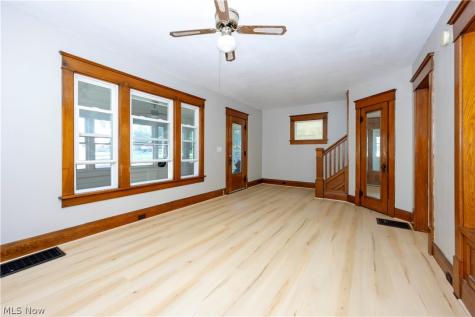 121 Chestnut Avenue NE Massillon OH 44646