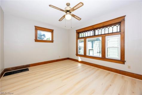121 Chestnut Avenue NE Massillon OH 44646