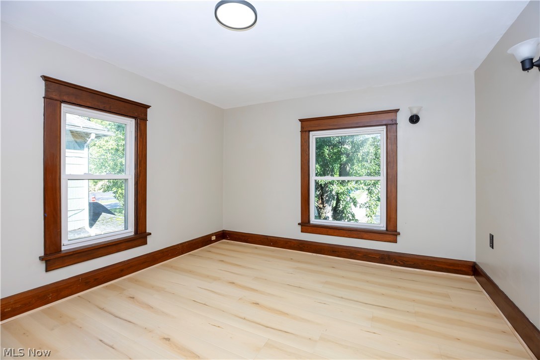 121 Chestnut Avenue NE Massillon OH 44646