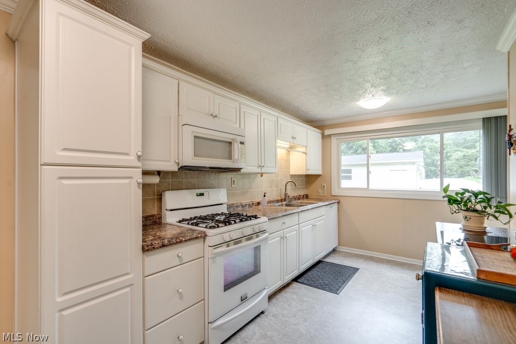 4033 State Road Akron OH 44319