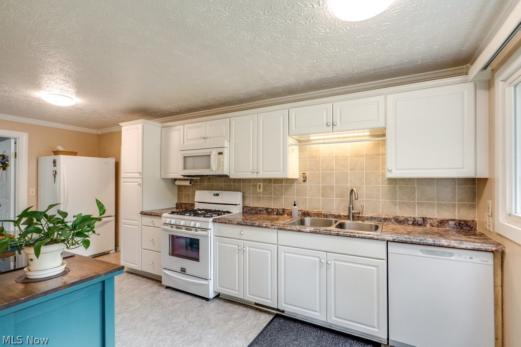 4033 State Road Akron OH 44319