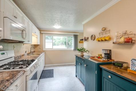 4033 State Road Akron OH 44319