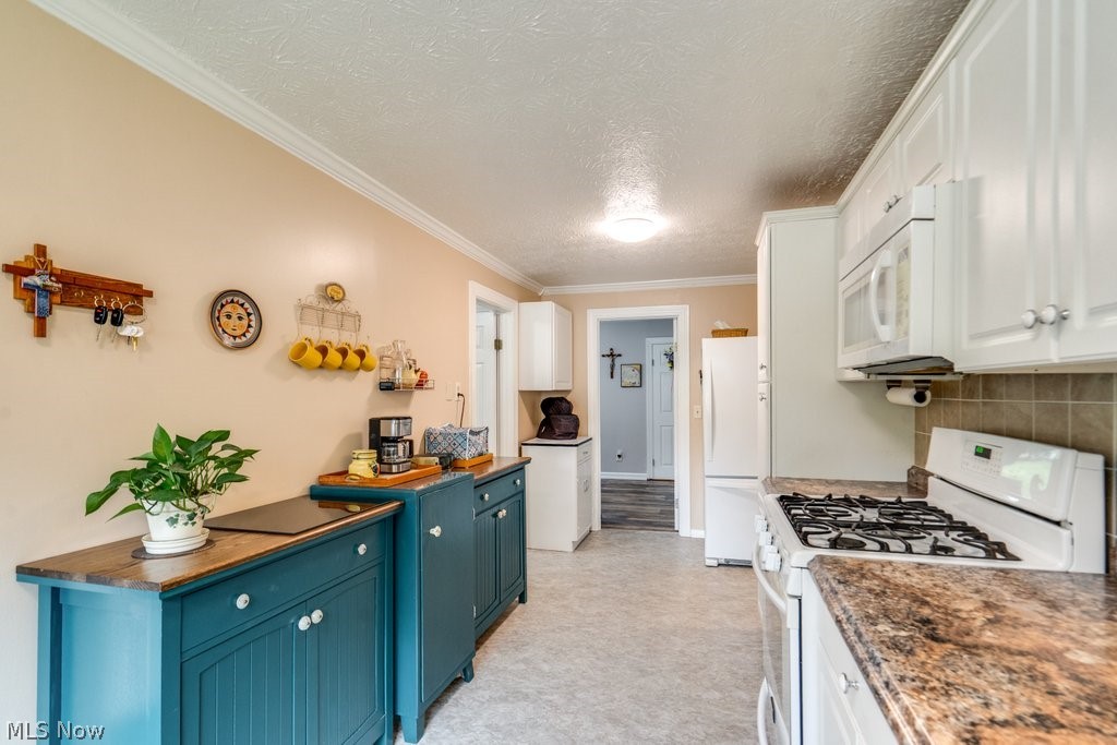 4033 State Road Akron OH 44319