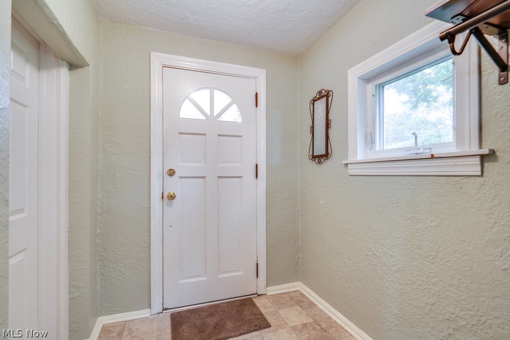 4033 State Road Akron OH 44319