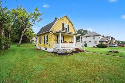 176 S Johnson Road Sebring OH 44672