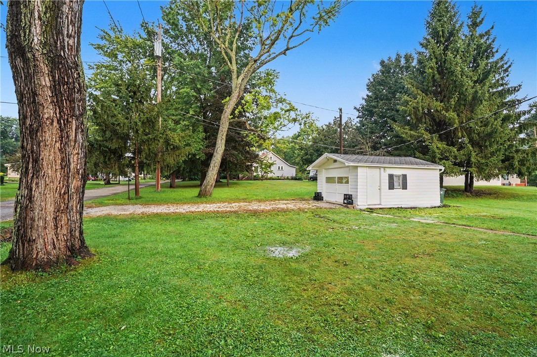 176 S Johnson Road Sebring OH 44672
