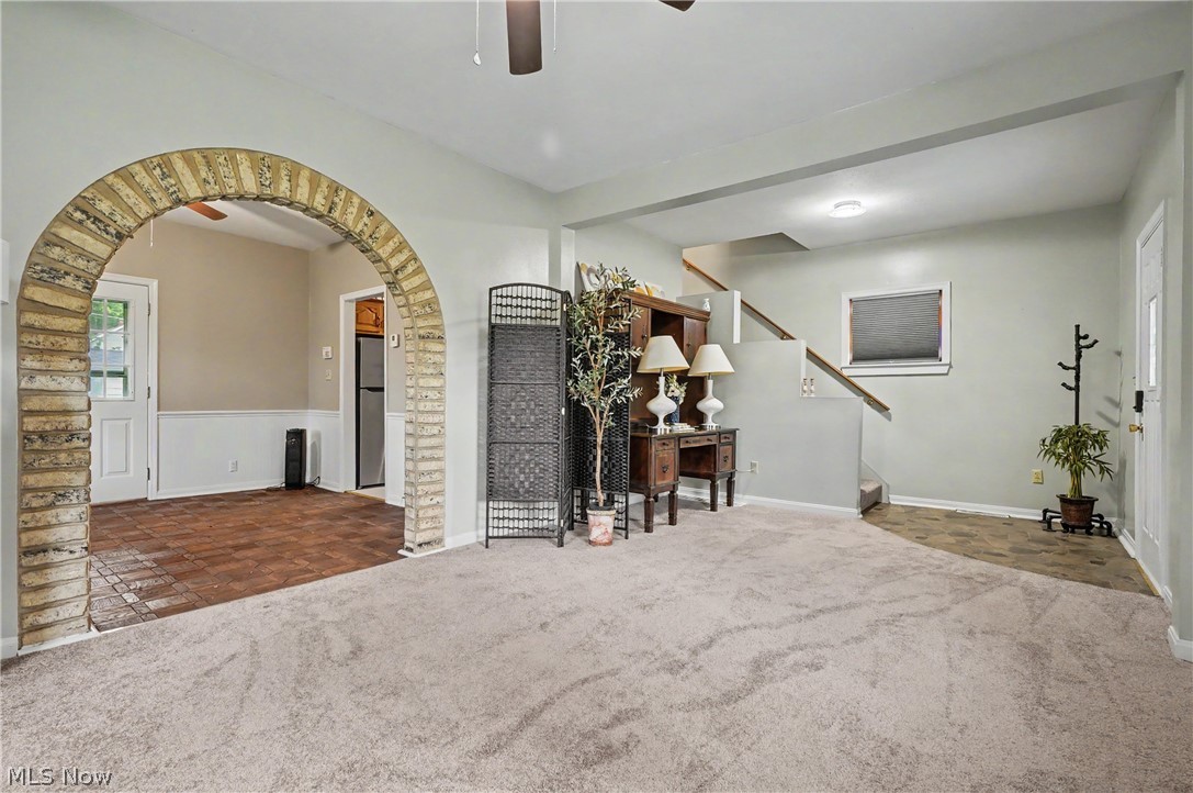 176 S Johnson Road Sebring OH 44672
