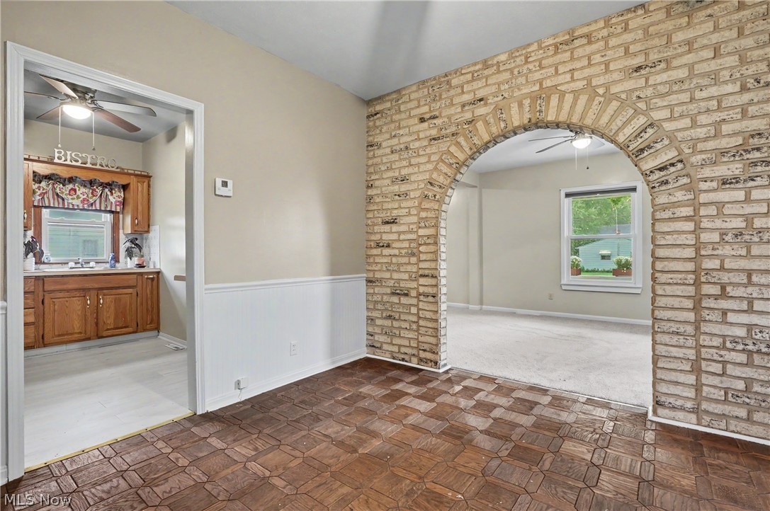176 S Johnson Road Sebring OH 44672