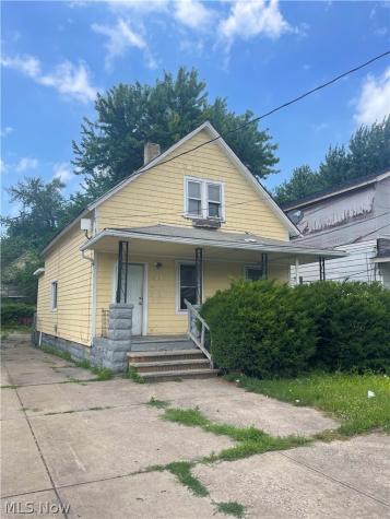 5613 Huss Avenue Cleveland OH 44105